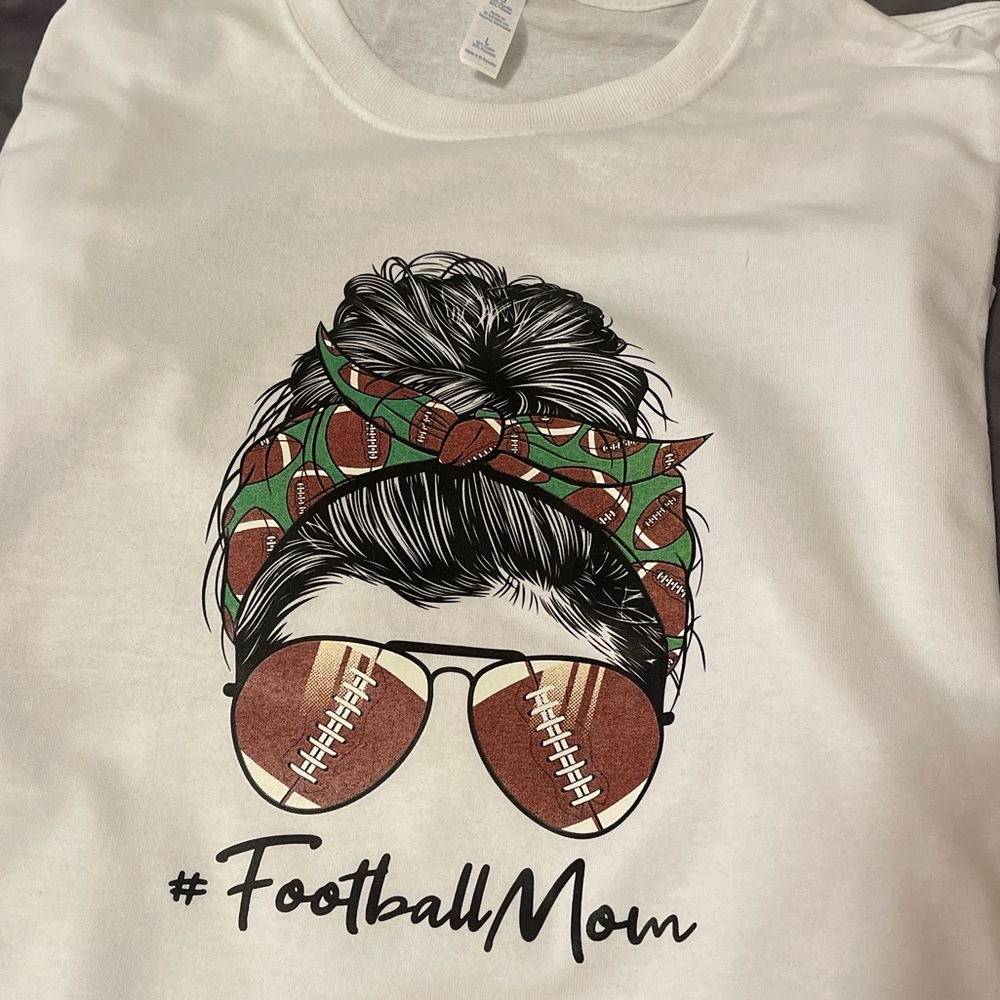🏈 mama tee!